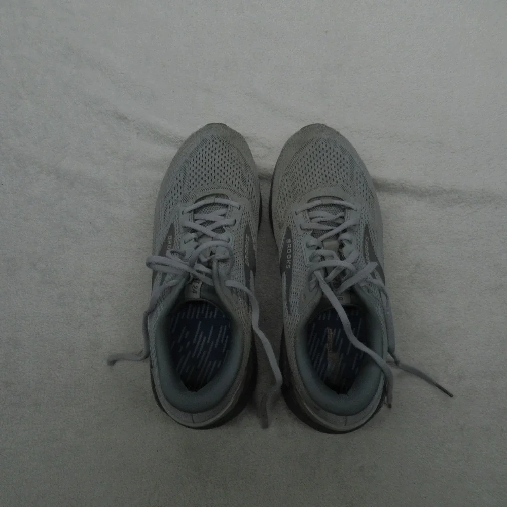 Brooks Mens 12D Running Shoes Grey Beast GTS 24 Chunky Cushioned Lightweight - Picture 7 of 16